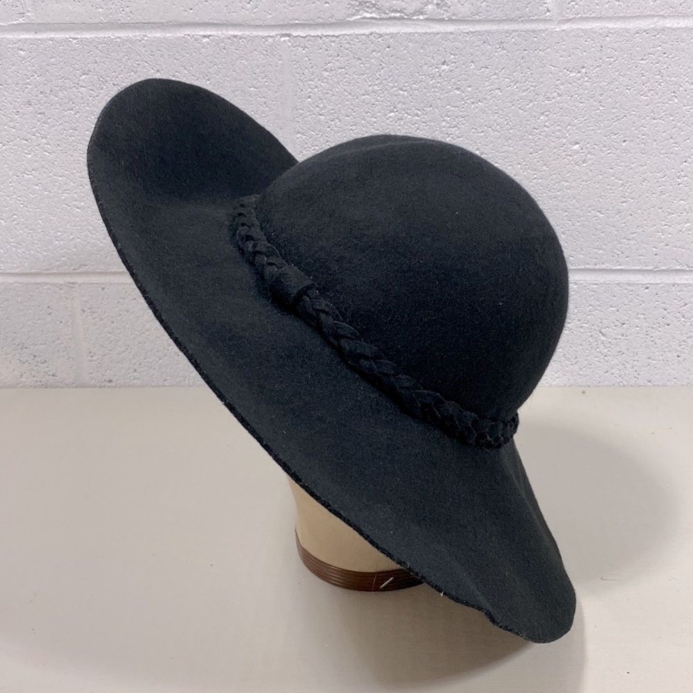 Black foldable felt hat​​​​​​​​​​​​​​​